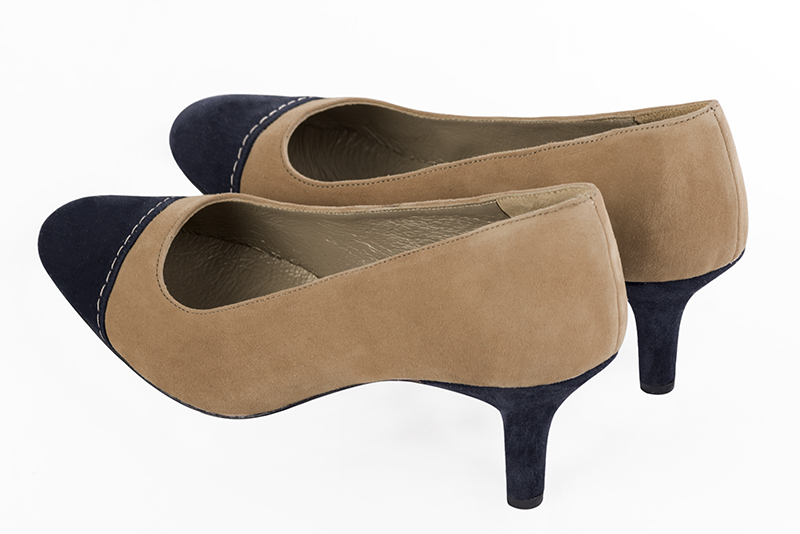 Navy blue and tan beige women's dress pumps, with a round neckline. Round toe. Medium slim heel. Rear view - Florence KOOIJMAN